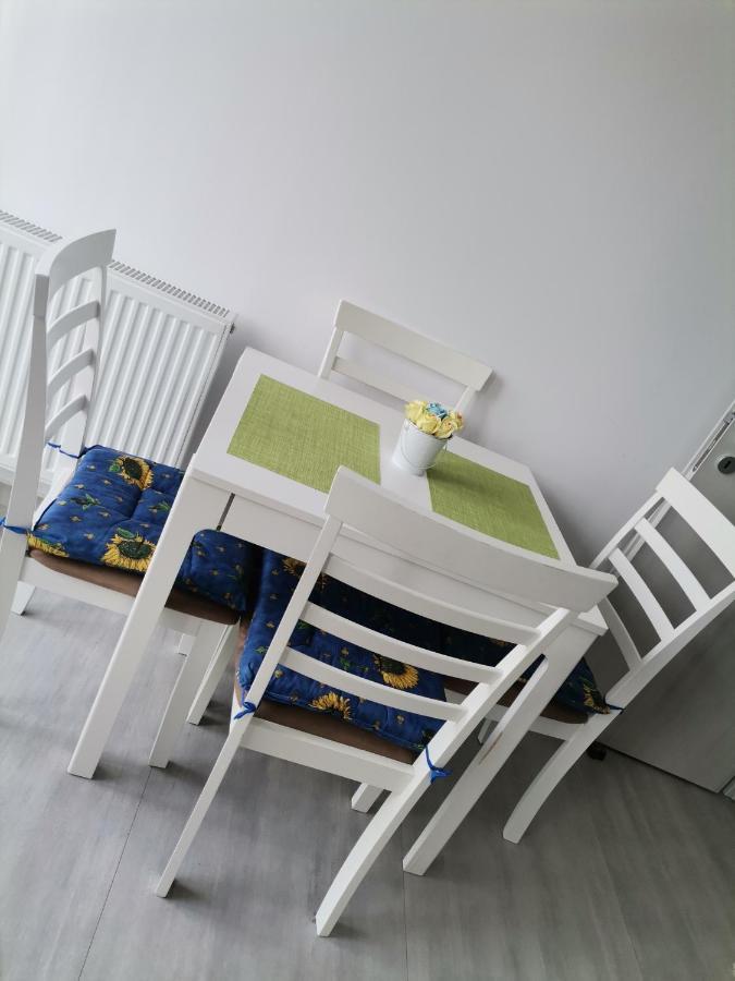 Cazare Apartament Rasnov Apartment Ngoại thất bức ảnh